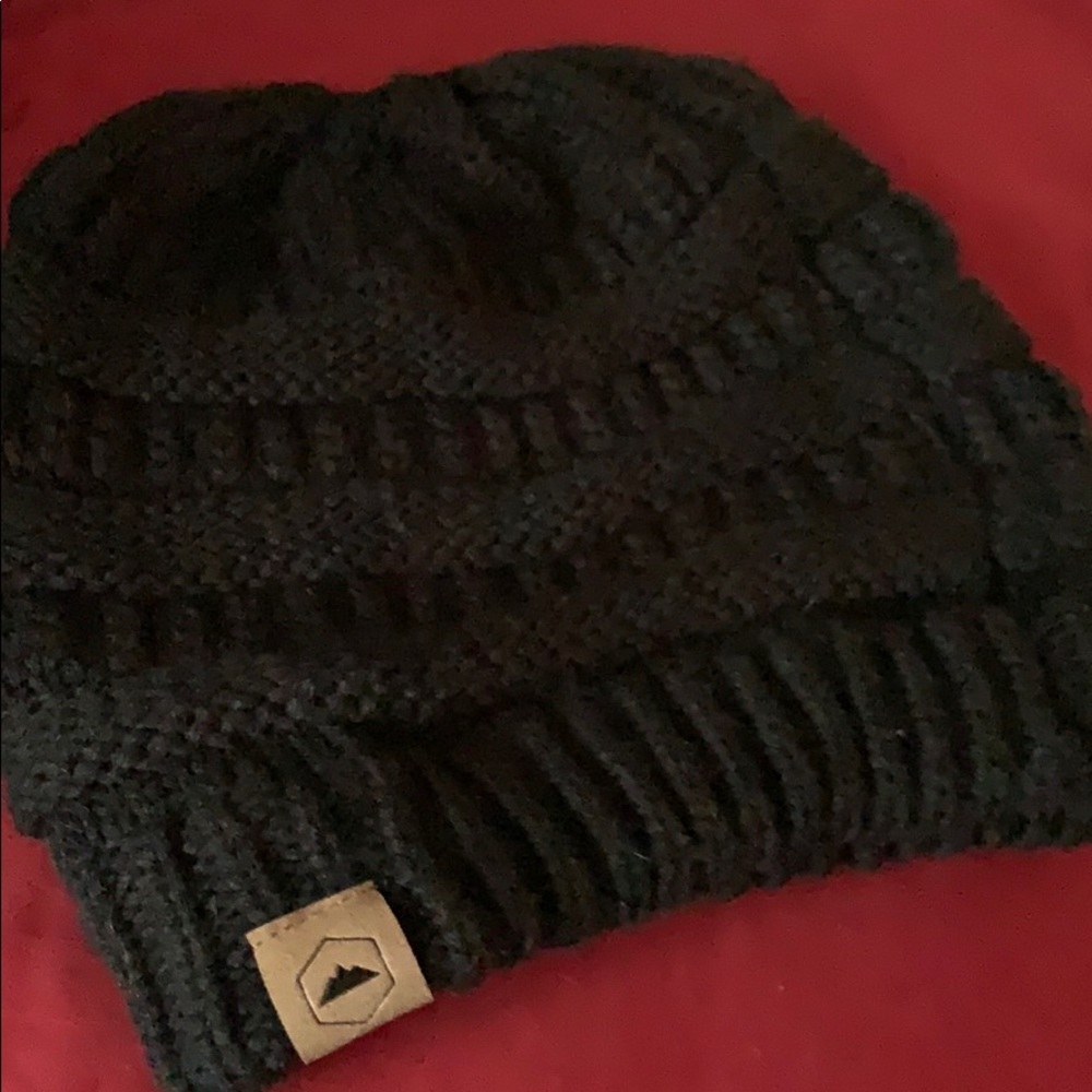 Winter hat - Picture 2 of 2